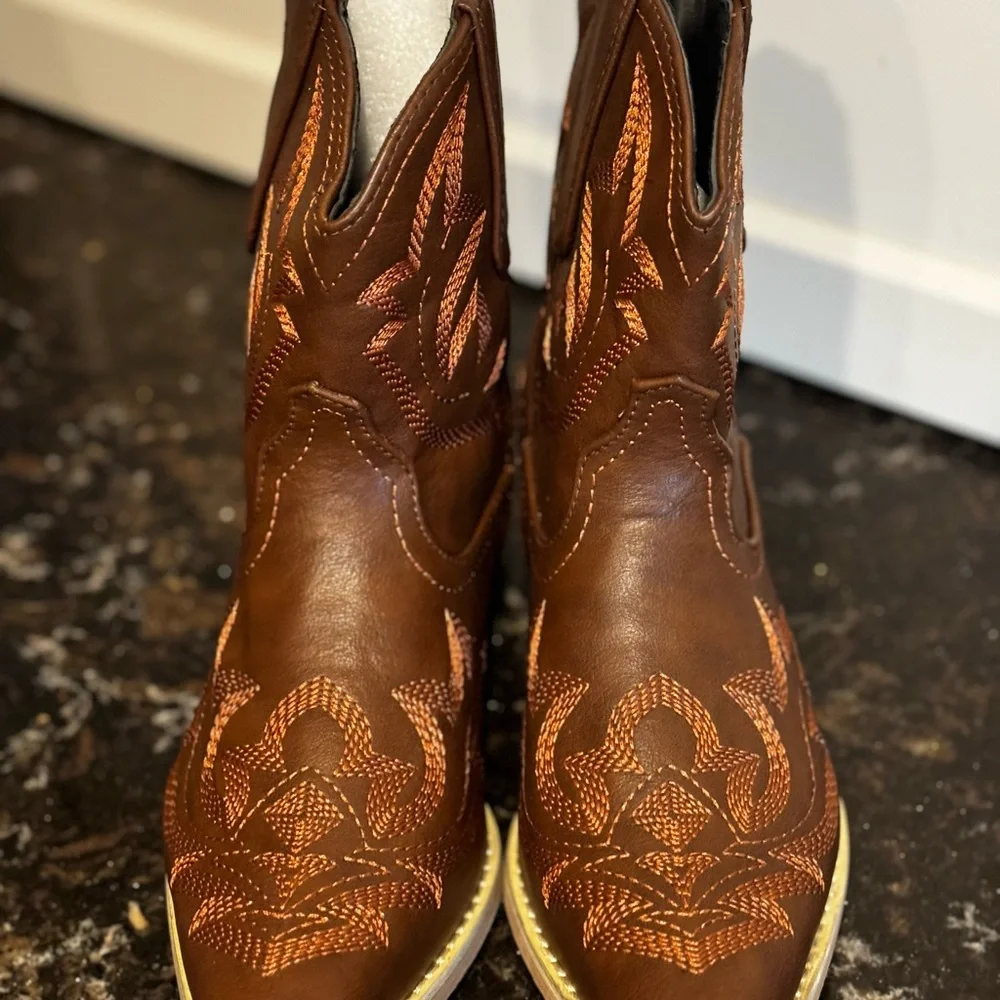 Women’s Brown Cowboy Boots - Picture 2 of 5